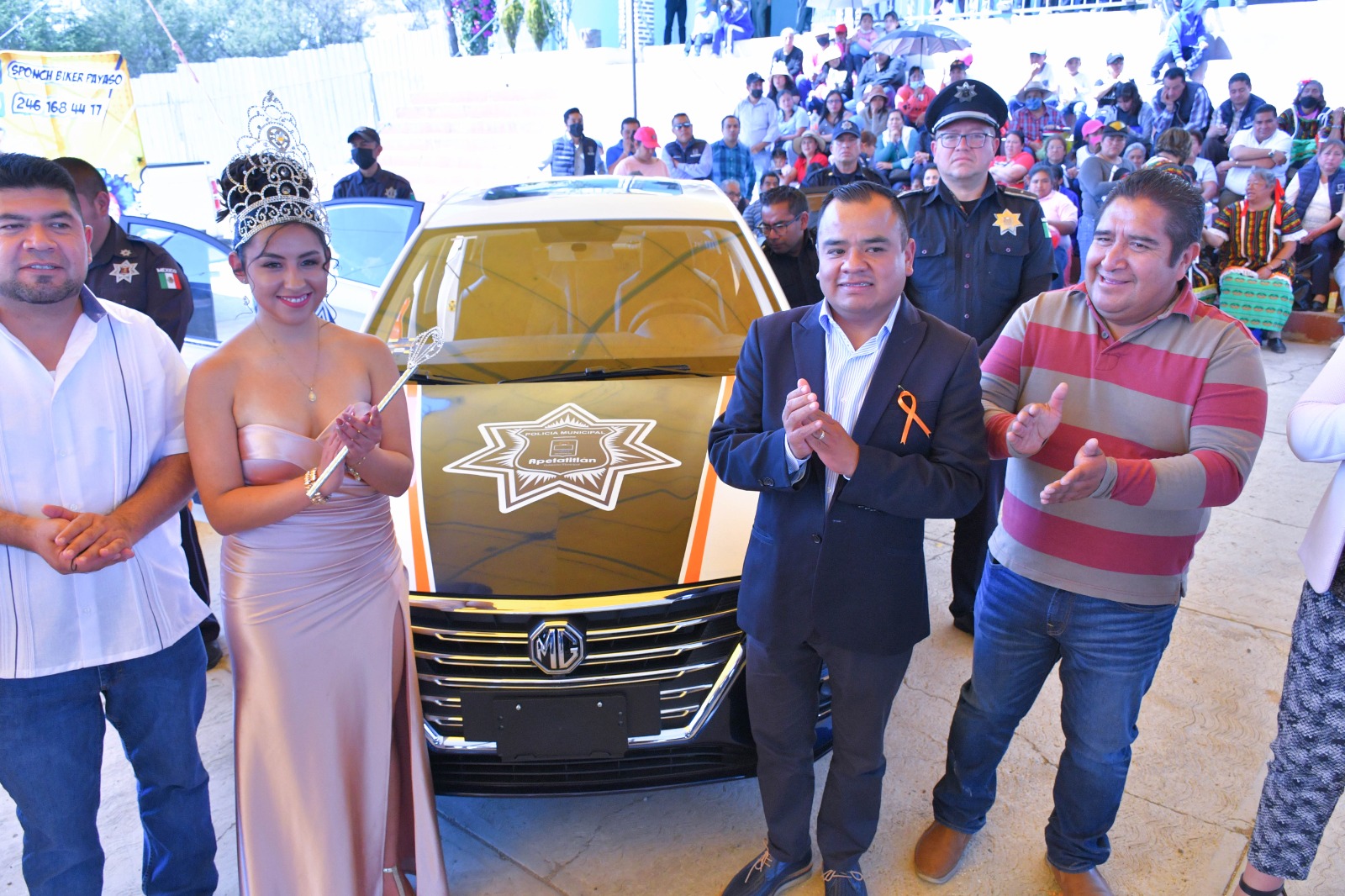 Entrega alcalde de Apetatitlán, Ángelo Gutiérrez, nueva patrulla a comunidad de Tepetomatitlán